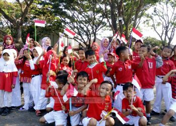 Peringati HUT RI Ke 73, SDN Pandanwangi 5 Menggelar Jalan Sehat