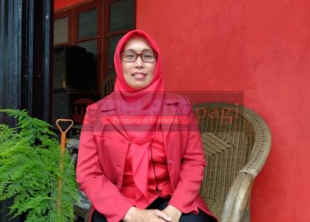 Anggota DPRD Kota Malang, Yusana Intiyaswati Berikan BPJS Untuk Keluarga Korban Ledakan LPG