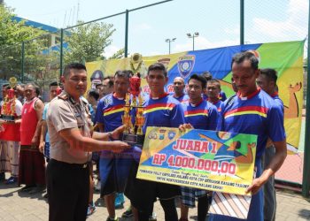 Sukseskan Kota Malang Damai, Gelar Bola Volly Kapolres Malang Kota Cup