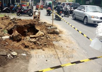 Hadi Santoso Tinjau Langsung Perbaikan di Jalan Sigura-gura