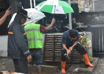 Bung Edi, Tinjau Langsung Banjir di Kawasan Galunggung