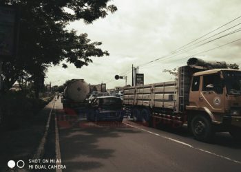 Sosok Ghaib Pembawa Maut, Pria Berbaju Putih Berdiri Di Jembatan Embong Brantas