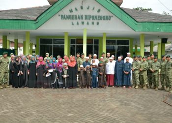 Asper dan Dandenpom Divif 2 Kostrad Sambangi Panti Asuhan