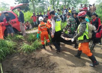 Pamit Mencari Suami, Warga Blitar Ditemukan Tenggelam Di Sungai