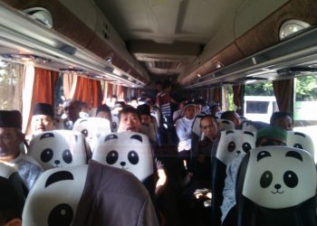 Jelang Ramadhan, Warga Murcoyo Ziarah Ke Makam Para Wali