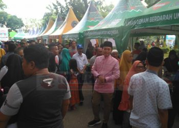 Menjadi Hiburan Menunggu Saat Berbuka, Pemkab Pamekasan Gelar Bazar Takjil Dan Bazar Murah