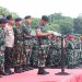 Pangdivif 2 Kostrad Menghadiri Apel Gabungan TNI-Polri di Kogartap III Surabaya