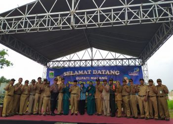 Taat Pajak, Desa Sengguruh Juara Satu Tercepat Melunasi Pajak