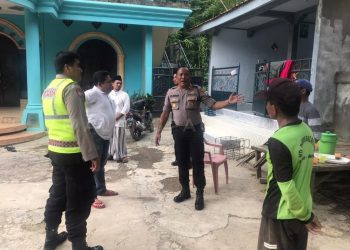 Shabara Polres Sampang Lakukan Harkamtibmas Bersama Warga