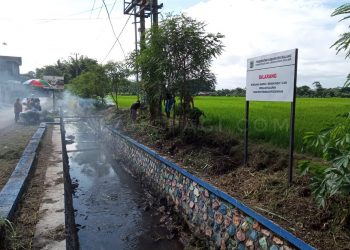 Cegah Banjir, DPUSDA dan Warga Melaksanakan Kerja Bakti