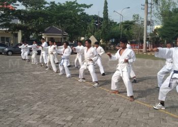 Polres Sampang Tingkatkan Ketrampilan Dengan Latihan Bela Diri