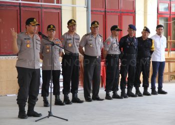 Siap Amankan Pelantikan Kades, Polres Sampang Gelar Apel