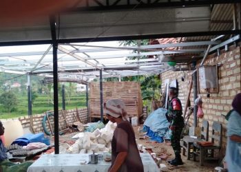 Dampak Angin Kencang, Belasan Rumah di Pamekasan Rusak