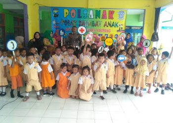 Keseruan TK Pertiwi Mengikuti Sosialisasi Keselamatan Berlalu Lintas