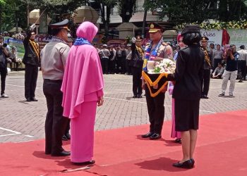 Serah Terima Jabatan Kapolres Malang Berlangsung Meriah