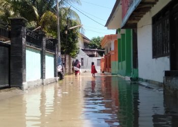Curah Hujan Tinggi di Wilayah Utara Sampang Berdampak Banjir di Kota