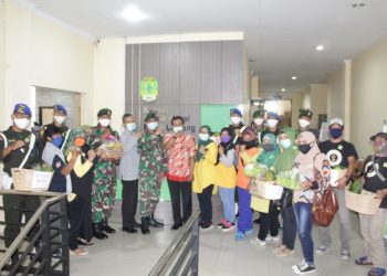 Peduli Pahlawan Covid-19, Bingkisan Buah Disalurkan ke Rumah Sakit