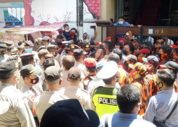 Eksekusi Pengosongan Rumah di Jatimulyo Berlangsung Panas