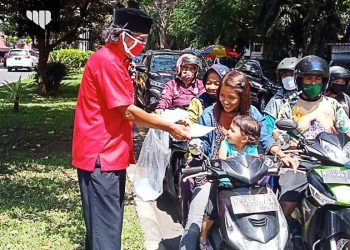 PDI Perjuangan Kedungkandang Gelar Baksos di Exit Tol Madyopuro