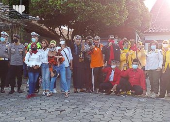 BKPB Pemuda Pancasila Kota Batu Bagi Takjil Bareng 8 Parpol