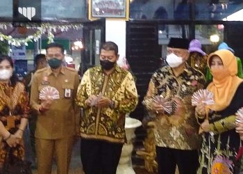 Pemkab Malang Wajibkan ASN Belanja Produk Lokal di Galeri Dekranasda