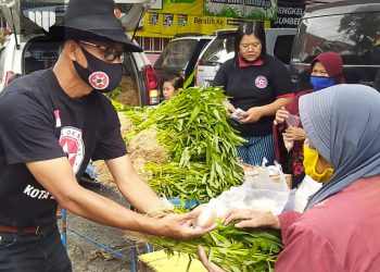 Ratusan Warga Serbu Baksos Sayuran yang Kembali Digelar Pemuda Demokrat Indonesia Kota Malang