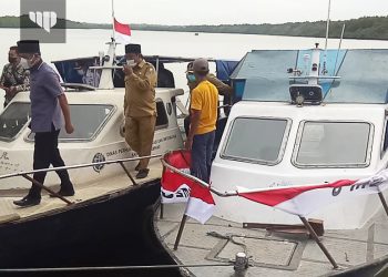 Warga Desa Marparan Terima Hibah Speedboat dari Pemkab Sampang