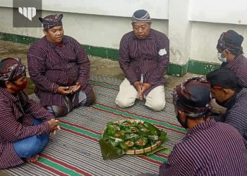Tradisi Bubur Sapar Jadi Event Promosi Pokdarwis Kampung Gribig Religi