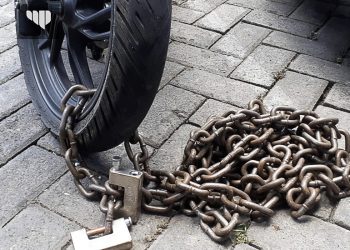 Pertama di Indonesia, Polresta Malang Kota Luncurkan Dispenser Masker