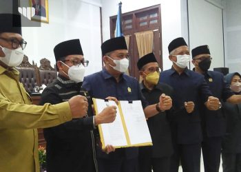 Enam Fraksi DPRD Kota Malang Setujui Pengesahan Ranperda Pengelolaan Sampah