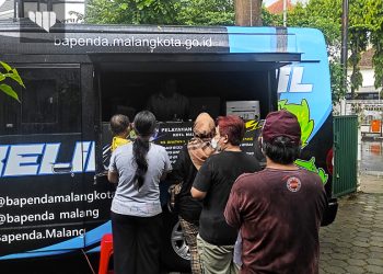 Rintik Hujan Tak Surutkan Semangat Warga Bayar Pajak di Kelurahan Kauman dan Kiduldalem