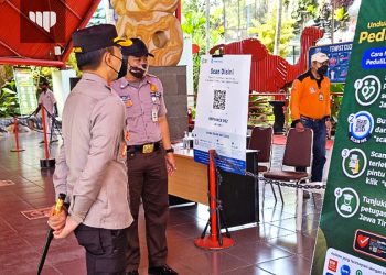 Wawali Kota Malang Serahkan Hadiah Pemenang Sekolah Adiwiyata dan Peduli Lingkungan