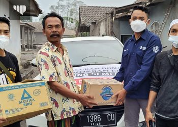 Komunitas Hapemania Kota Batu Salurkan Bantuan Kepada Korban Erupsi Semeru