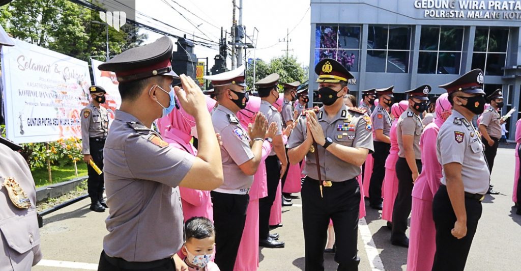 Kapolresta Malang Kota Pimpin Upacara Tradisi Kenaikan Pangkat - Malang ...