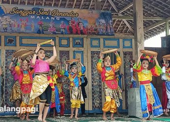 Tugas Awal Pasca Pengukuhkan, DKKM Jadi Penguji di Sanggar Seni Denendar