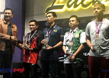 Cah Madiun Juarai Open Handicap 10 Ball Turnamen Biliar Lucky Feat. Carabao