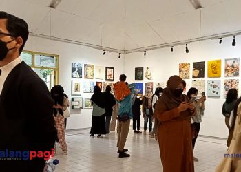 Paint It B(l)ack, Gambaran Kelamnya Bencana di Atas Kanvas