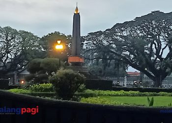 Semburat Senja di Alun-Alun Bunder Taman Tugu, yang Berkonsep City Garden