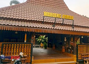 Menikmati Menu Jawa dengan Suasana Kerajaan di Waroeng Paman Sekarpuro