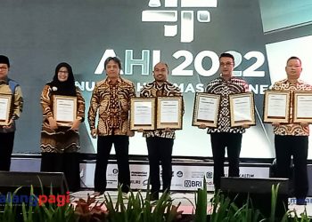 Sutiaji Pemimpin Terpopuler Versi Humas Indonesia