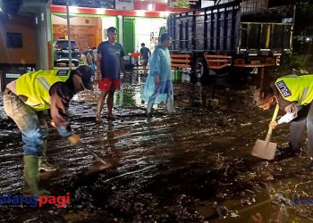Kenang Korban Tragedi Kanjuruhan, Puluhan Ribu Aremania Panjatkan Doa Bersama