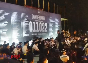 Kenang Korban Tragedi Kanjuruhan, Puluhan Ribu Aremania Panjatkan Doa Bersama