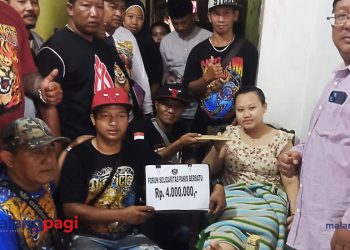 Forum Solidaritas Pakis Bersatu Beri Santunan Kepada Keluarga Korban Tragedi Kanjuruhan