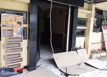 Breaking News! Bom Bunuh Diri Serang Polsek Astanaanyar Bandung