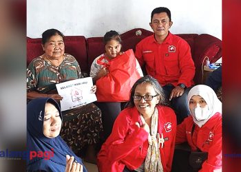 Peringati Hari Ibu, 10 Orangtua Tunggal Terima Bingkisan dari Pengaduan Pelayanan Publik Malang