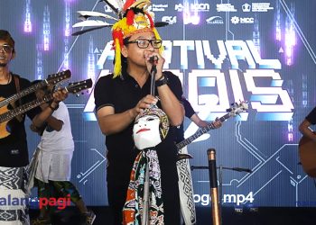 Sutiaji Nyanyi Bareng Panji Laras Svara di Festival Mbois 7
