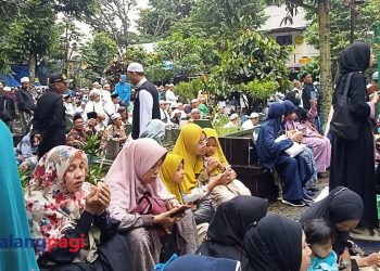 TPU Kasin Dibanjiri  Peziarah Makam Habib Abdul Qodir