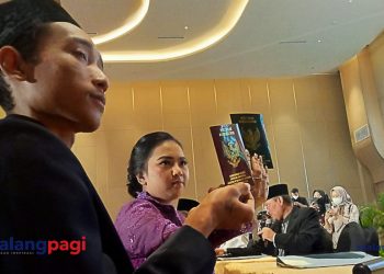 19 Pasangan Nikah Massal Premium di Hotel Bintang Lima