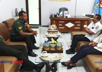 Danramil 0833/02 Kedungkandang Kunjungi SMA Taruna Nala