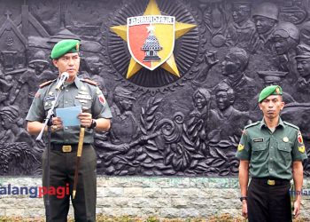 Dandim 0833/Kota Malang Pimpin Upacara Tradisi Masuk Satuan Penerimaan Anggota Baru